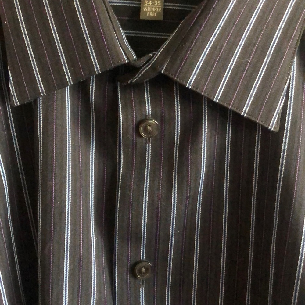 Kenneth Cole Reaction button down - Picture 5 of 6